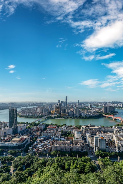 Fotografia aérea China Liuzhou cidade moderna arquitetura panorama Horizonte