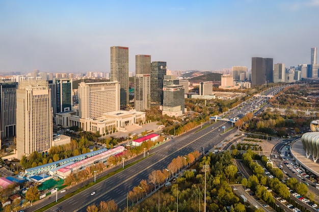 Fotografia aérea da paisagem arquitetônica urbana moderna de jinan, china