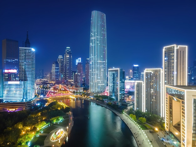 Fotografia aérea da paisagem da cidade de Tianjin à noite