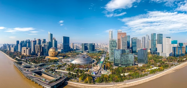 Fotografia aérea da paisagem urbana moderna de Hangzhou, China