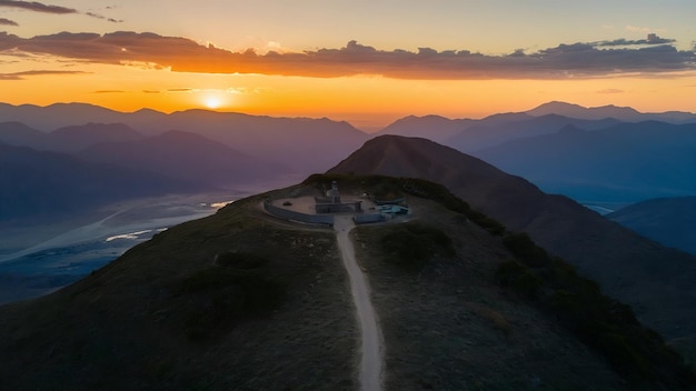 Fotografía aérea del mirador de Kari en Chile al atardecer