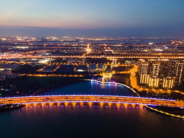 Fotografía aérea del paisaje arquitectónico del lago Suzhou Jinji