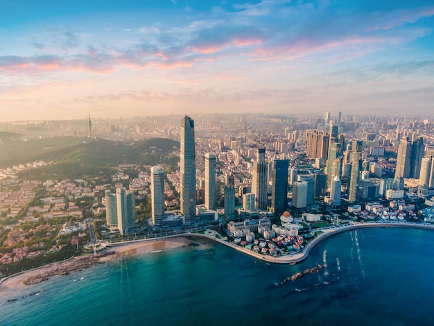 Fotografia aérea qingdao litoral cidade edifícios skyline