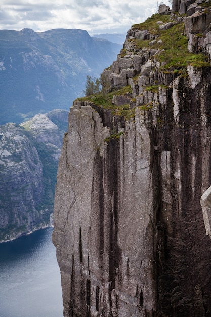 fotografia com paisagens e natureza na noruega