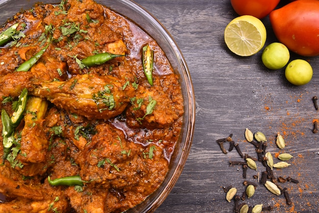 Fotografía de comida de pollo al curry