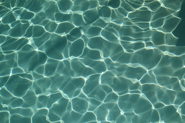 Fotografia completa da água na piscina