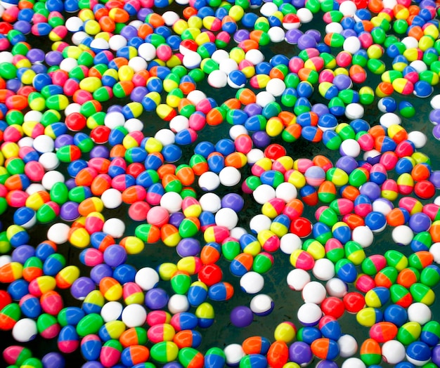 Fotografia completa de bolas multicoloridas