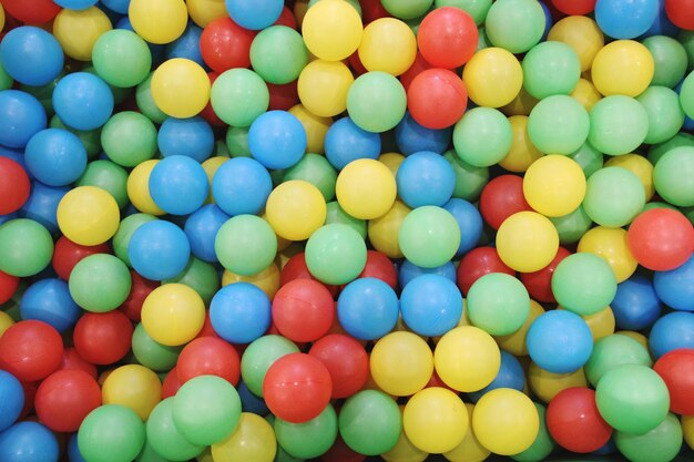 Fotografia completa de doces multicoloridos