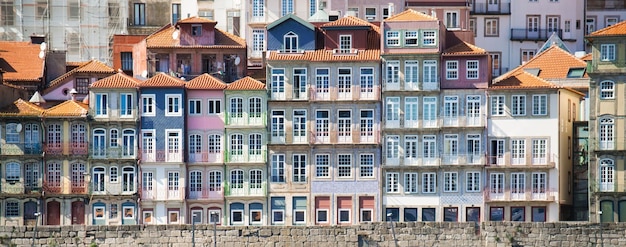 Fotografia completa de edifícios residenciais