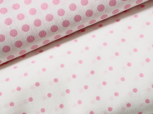 Foto fotografia completa de tecido branco com pontos rosados