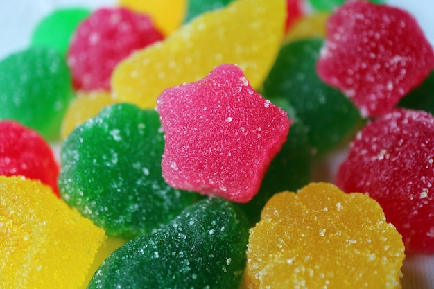 Fotografía completa de dulces de varios colores