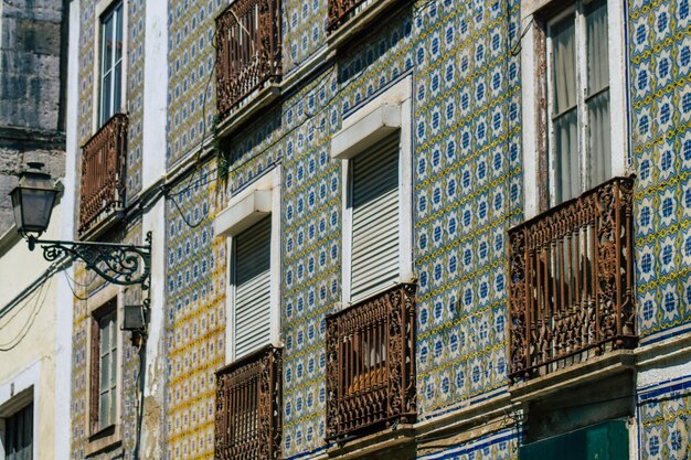 Foto fotografía completa de un edificio residencial