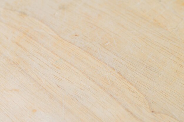 Fotografía completa de una mesa de madera