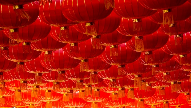 Fotografía completa de varias linternas rojas chinas