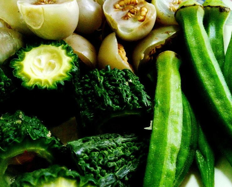 Foto fotografía completa de las verduras picadas