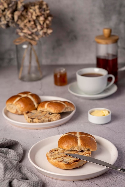 Fotografia de comida de pão quente e chá