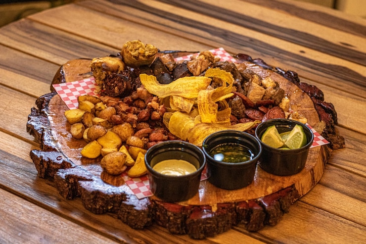 Foto fotografia de comida em close-up de pratos
