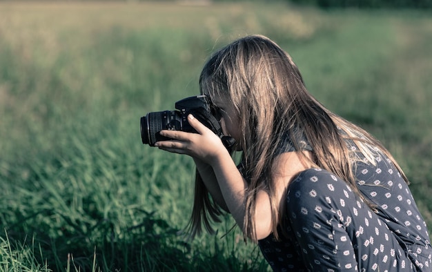 Foto fotografia de paisagem de menina