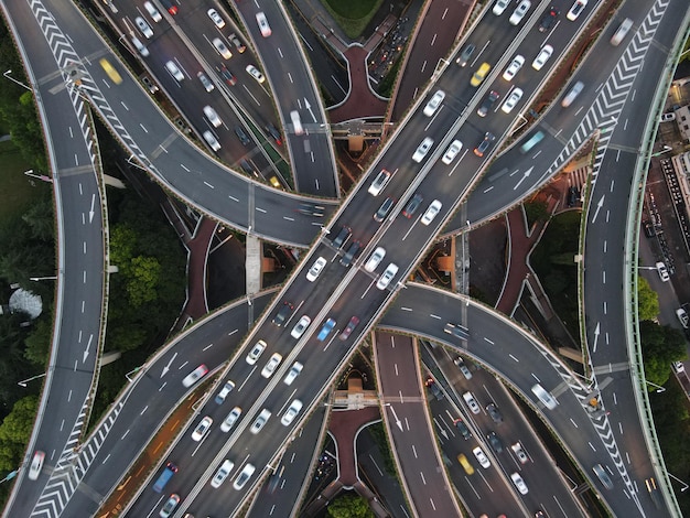 Foto fotografía de drones de larga exposición del cruce elevado de yanan en shanghái