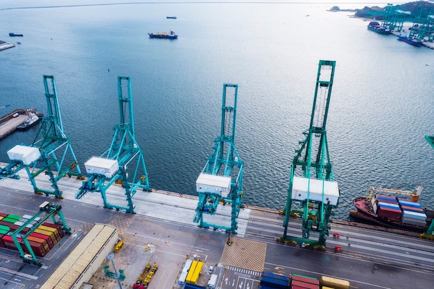 Fotografía erial de la terminal de contenedores