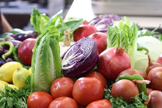 Fotografía de frutas y verduras brillantes 2