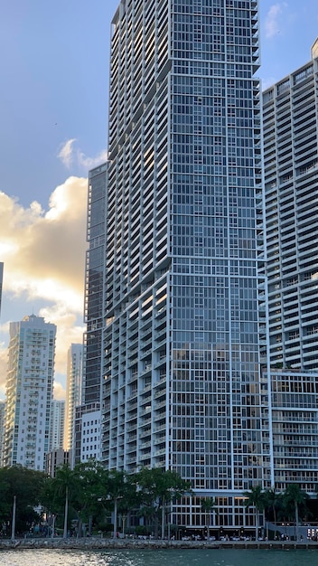 Foto fotografia vertical dos edifícios modernos da cidade de miami