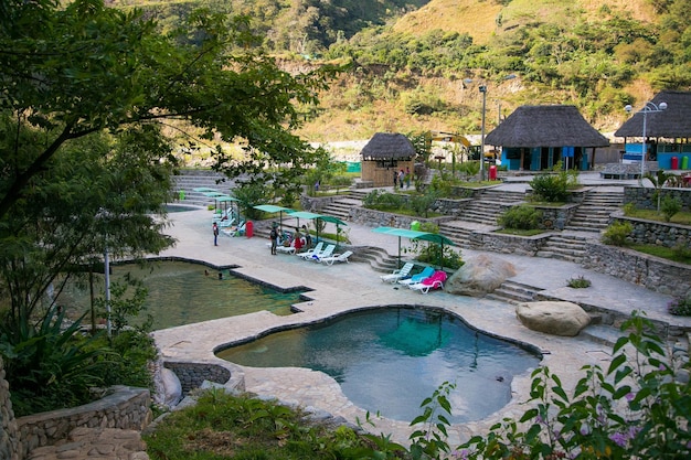 Fotografías de los baños termales de Cocalmayo en la Ciudad de Quillabamba distrito de Santa Teresa, C