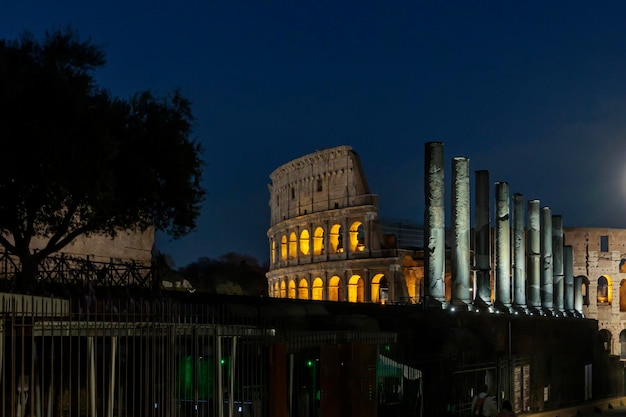 Fotografias de monumentos históricos em roma