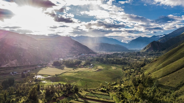 FOTOGRAFIAS DE DRONE DEL VALLE SAGRADO DE LOS INCAS EN LA CIUDAD DE CUSCO