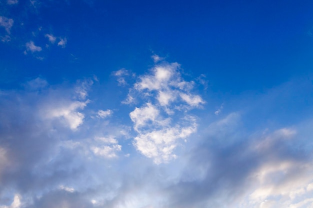 Fotografou o céu com nuvens