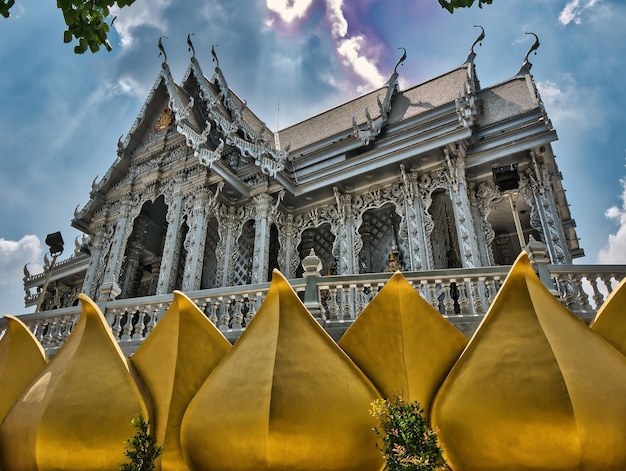 Foto fotos de wat don yai em pathum thani, na tailândia