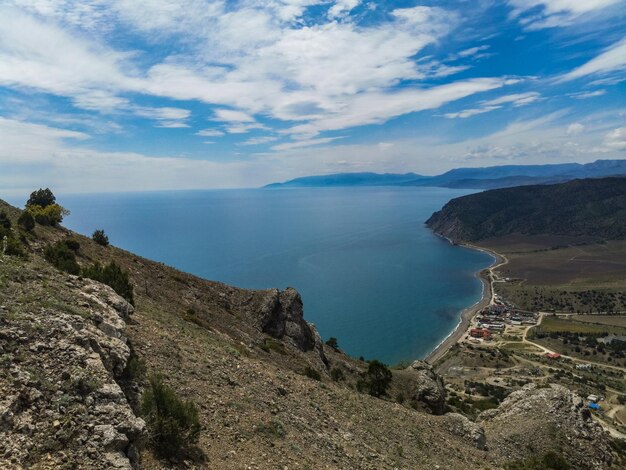 Fotos de la naturaleza en el sendero Golitsyn Paisajes del Mar Negro y las montañas de Crimea en la vegetación Crimea