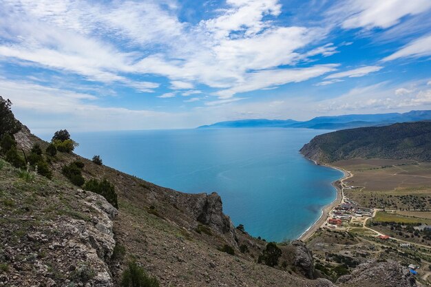 Fotos de la naturaleza en el sendero Golitsyn Paisajes del Mar Negro y las montañas de Crimea en la vegetación Crimea