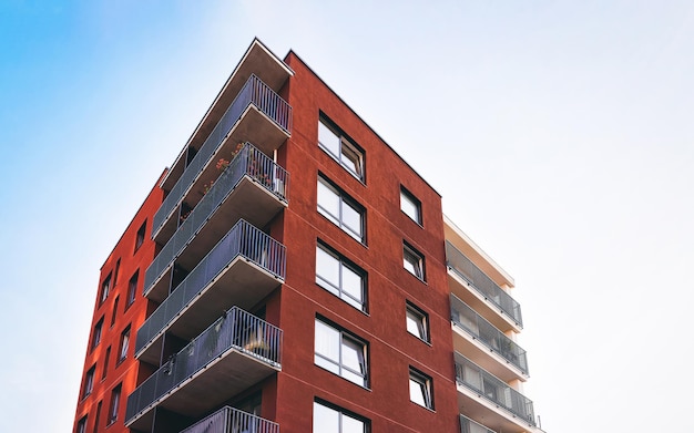 Fragmento da UE do conceito de construção de casas de apartamentos residenciais modernos.