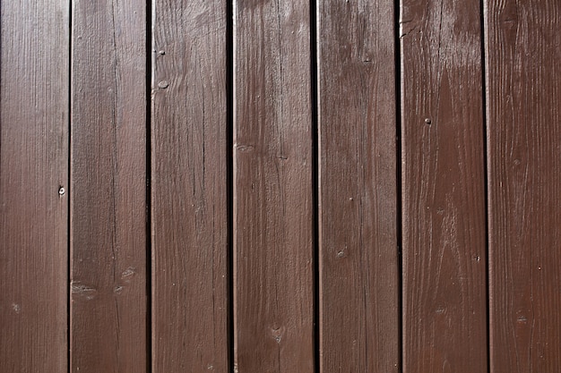 Fragmento de porta de madeira pintada feita de alças. Foto de close