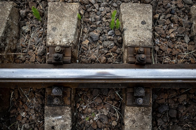 Fragmento de un ferrocarril para el transporte de trenes de mercancías pesadas