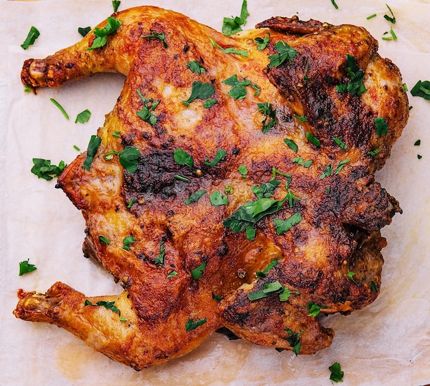 Frango assado piri piri com salsa