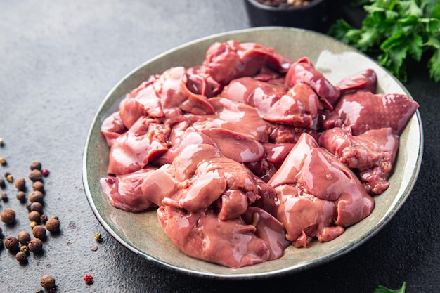 frango cru fígado miudezas refeição lanche cópia espaço comida fundo dieta ceto ou paleo rústica