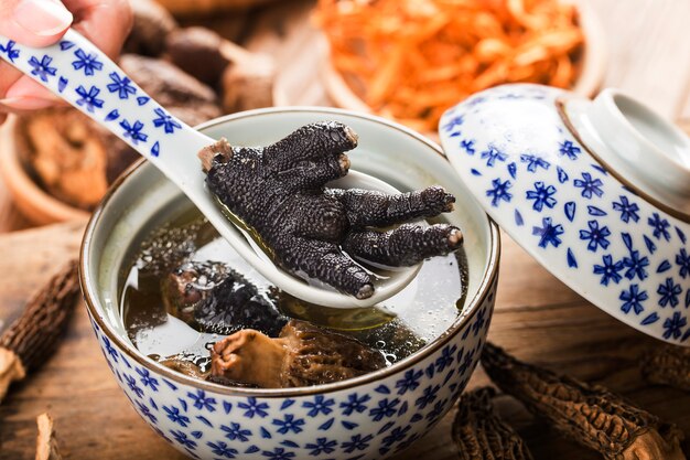 Frango estufado, cozinha chinesa