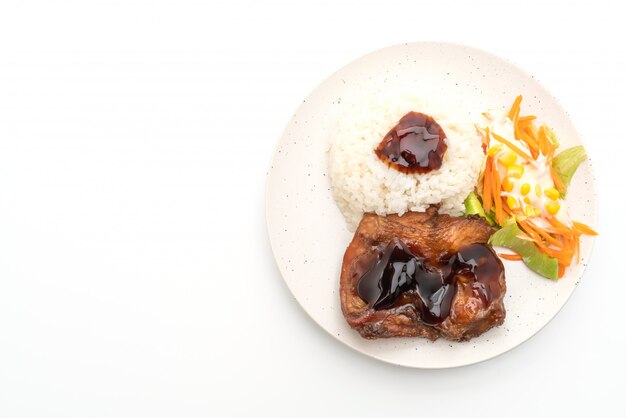 frango grelhado com molho teriyaki e arroz