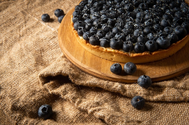 Foto französisch geöffneter kuchen blaubeer-torte blaubeerkuchen
