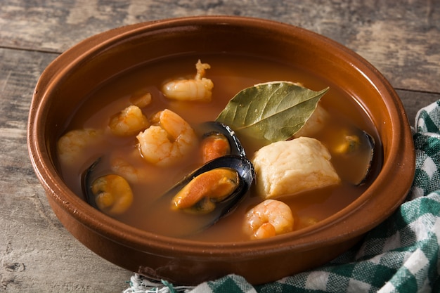 Französische bouillabaisse-suppe