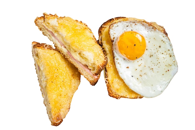 Französische Toasts Croque Monsieur und Croque Madame gegrillte Sandwiches auf Briochbrot mit geschnittenem Schinken, geschmolzenem Emmentalerkäse und Ei isoliert auf weißem Hintergrund