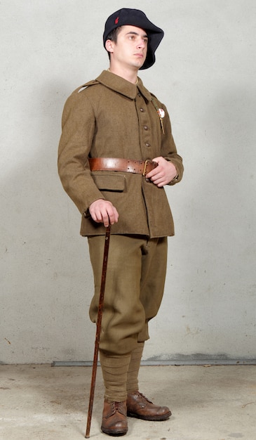 Französischer Soldat in 1940er Uniform