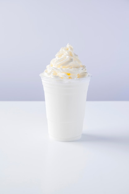 Frappé de Leche con Crema Batida