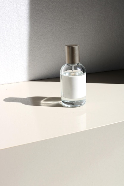 frasco de perfume de dose única para simulação de fotografia real