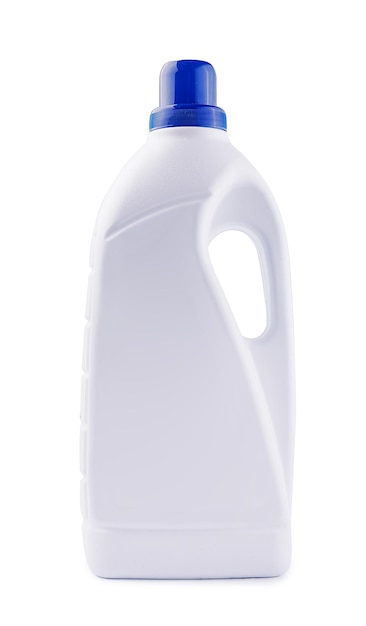 Frasco de plástico para detergente para a roupa isolado em branco