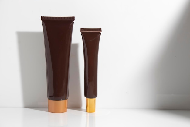 Frasco de tubo de maquete para cuidados com a pele cosméticos de verão protetor solar produto marca loção tratamento