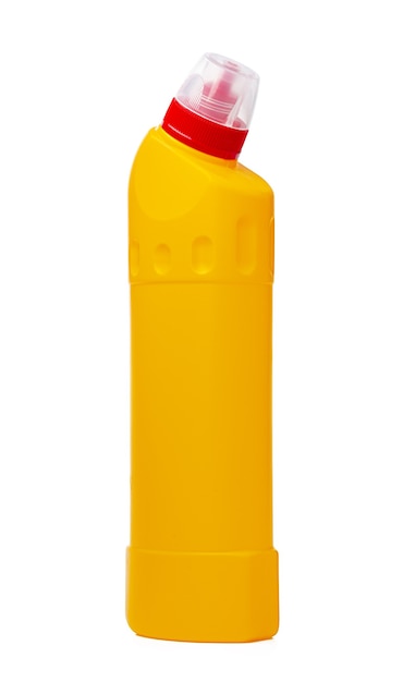 Frasco plástico laranja de detergente líquido isolado no branco