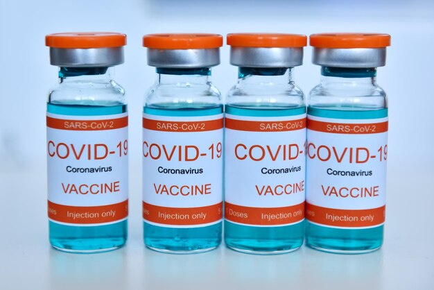 Frasco de vial de vacuna contra el coronavirus para inyección